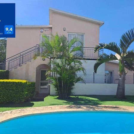Appartement Paisible Avec Jardin & Piscine Albion Buitenkant foto